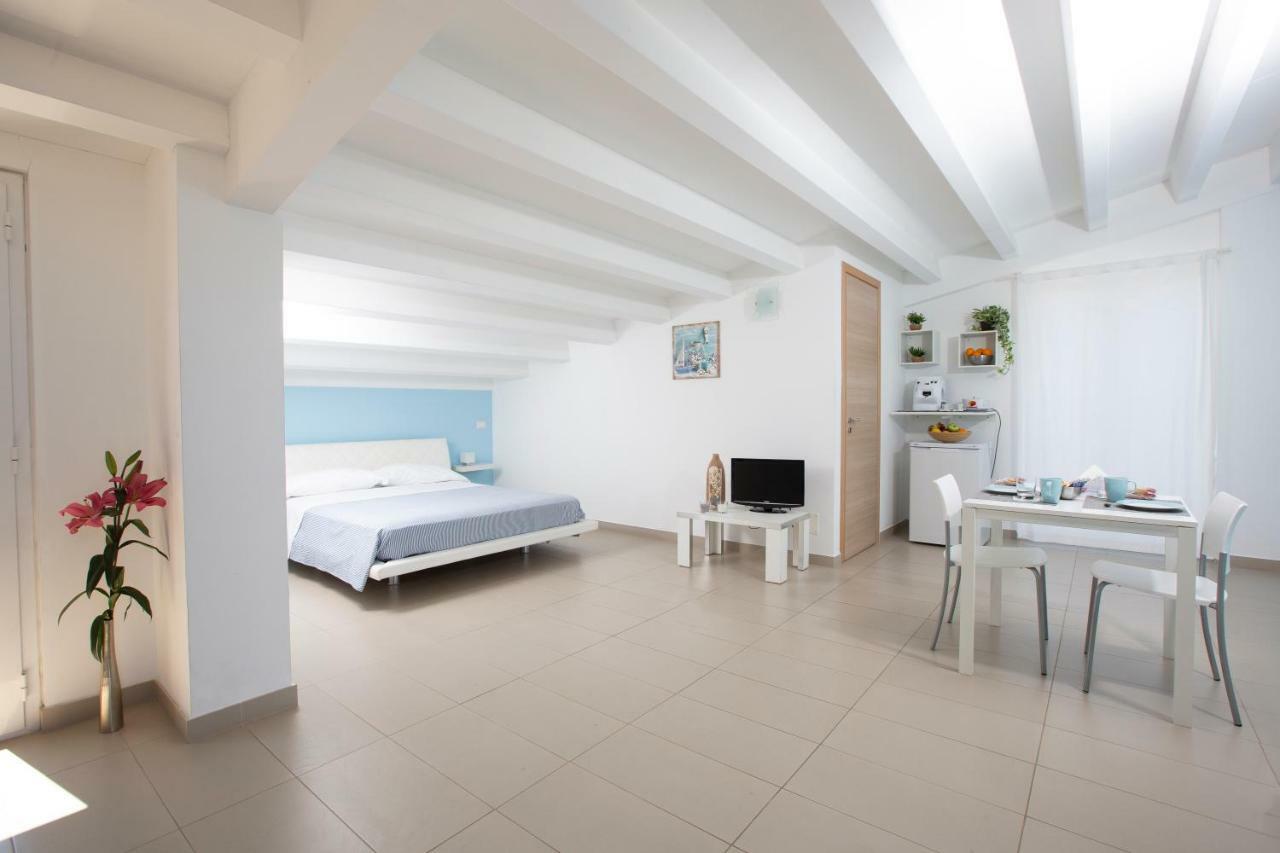 Villa Selenite Capo dʼOrlando Exterior foto